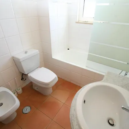 Beautiful 2 Bedroom With Sea View Portimão