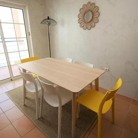 Beautiful 2 Bedroom With Sea View Lejlighed