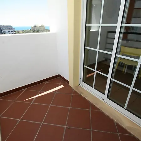 Apartment Beautiful 2 Bedroom With Sea View *