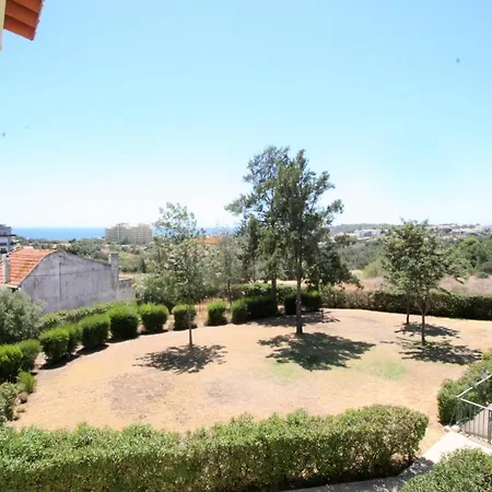 Apartment Beautiful 2 Bedroom With Sea View *